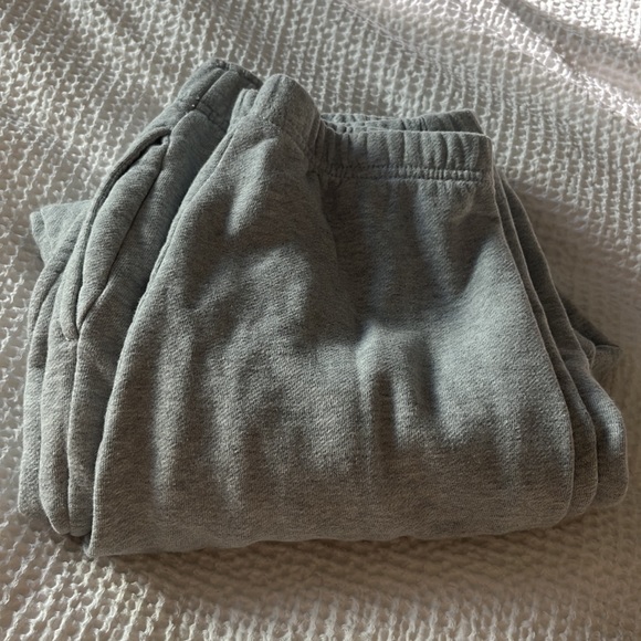 American Eagle Outfitters Gray Sweatpants - Picture 2 of 3